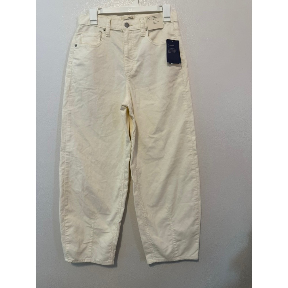 Universal Thread Womens Easy Barrel Corduroy Pants Cream High Rise Size 6R NWT